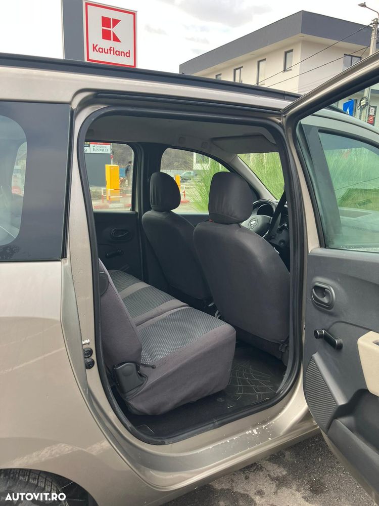 Dacia Lodgy SCe 100 Celebration - 7