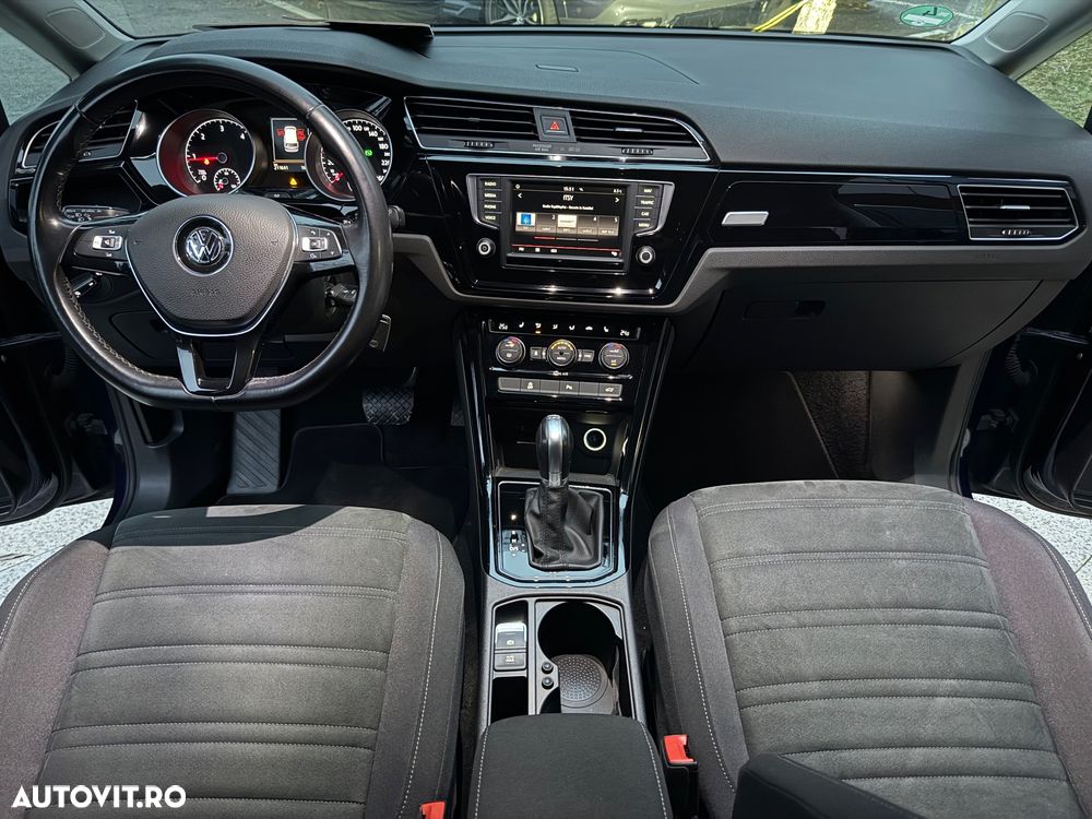 Volkswagen Touran 2.0 TDI SCR DSG Highline - 24
