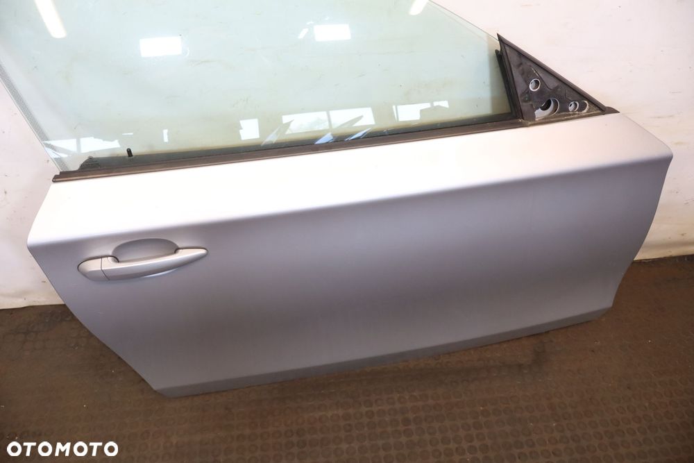DRZWI PRAWY PRZÓD BMW 1 118D E87 354/ - 4