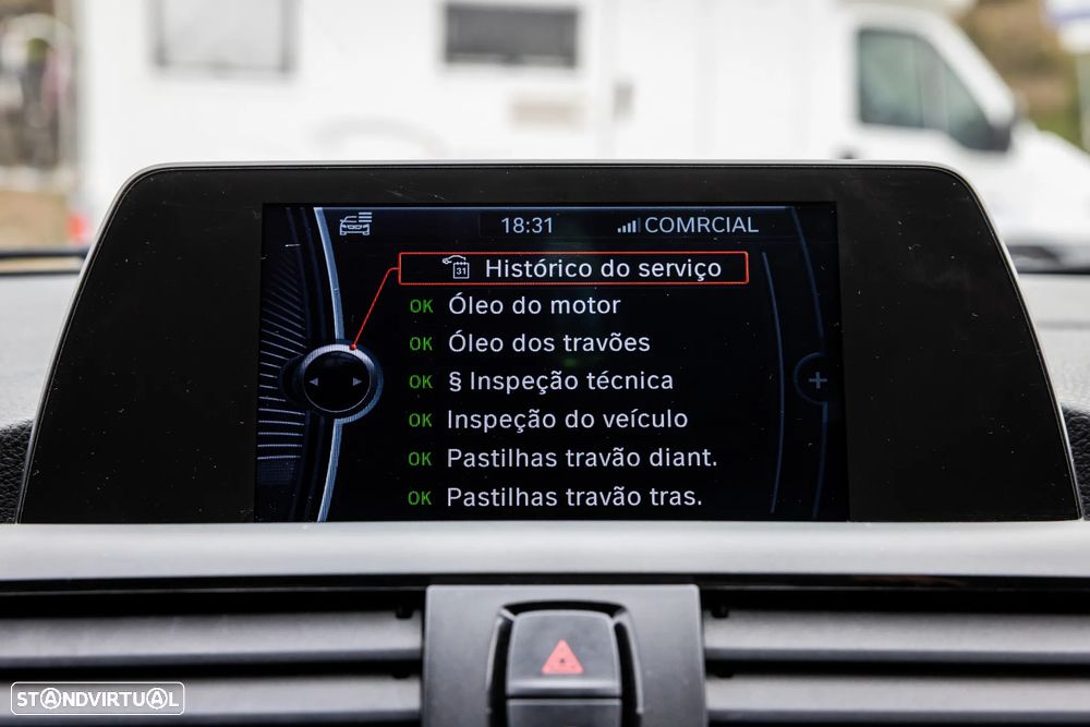 BMW 116 d Pack M - 11