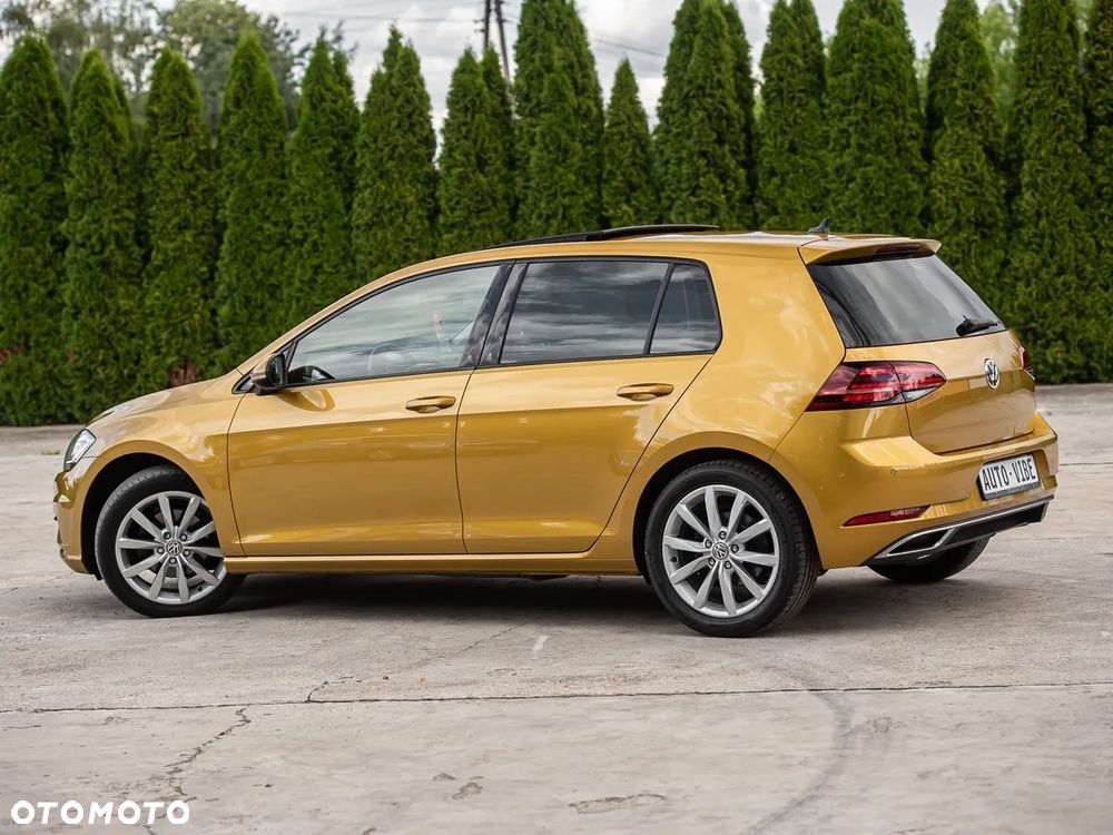 Volkswagen Golf 2.0 TDI BlueMotion Technology Edition - 10