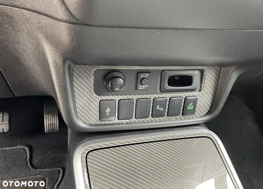 Mitsubishi Outlander PHEV Intense + - 11