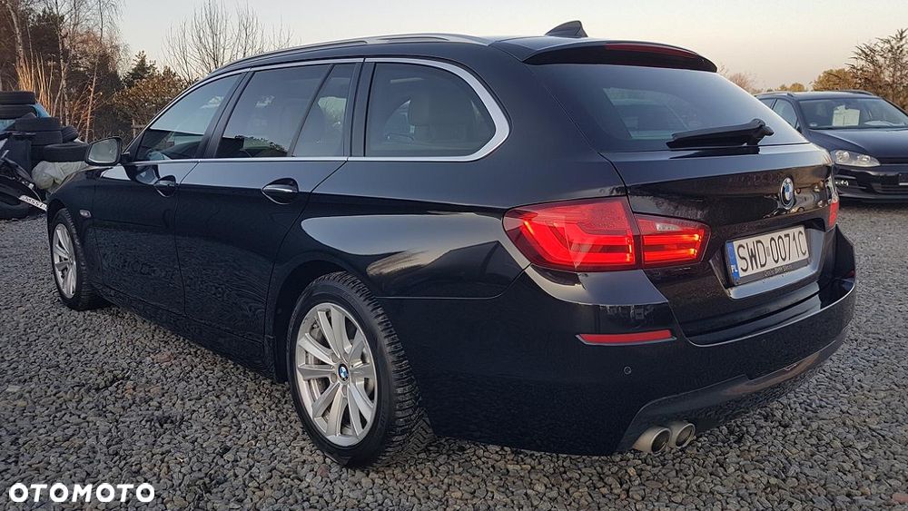 BMW Seria 5 520d xDrive - 5
