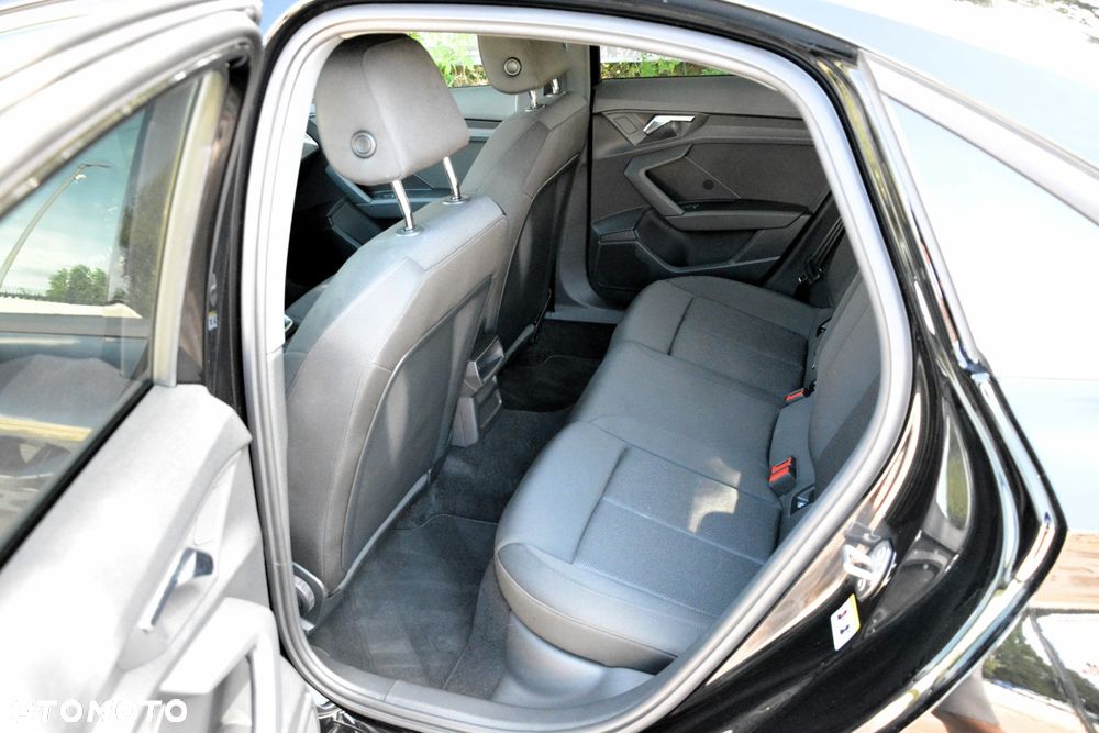 Audi A3 Limousine 30 TFSI mHEV S tronic - 33