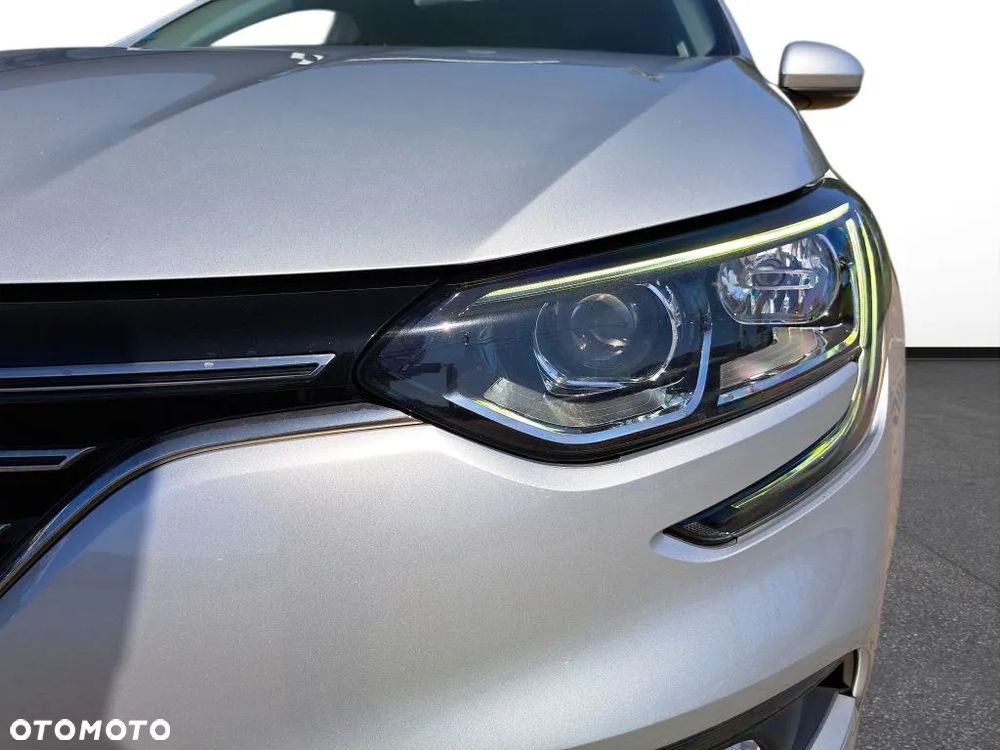 Renault Megane 1.5 Blue dCi Intens - 10