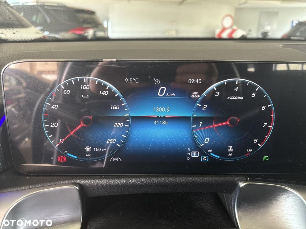 Mercedes-Benz GLB - 13
