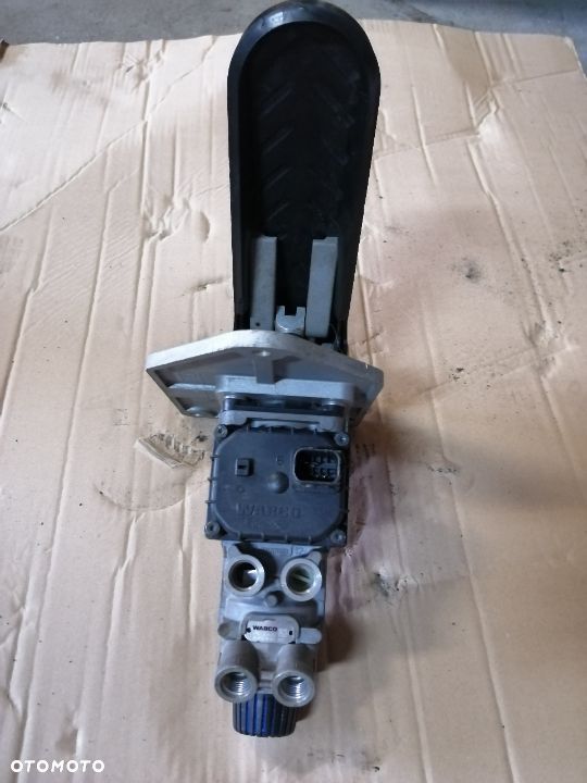 ZAWÓR PEDAŁ HAMULCA WABCO  4800030361