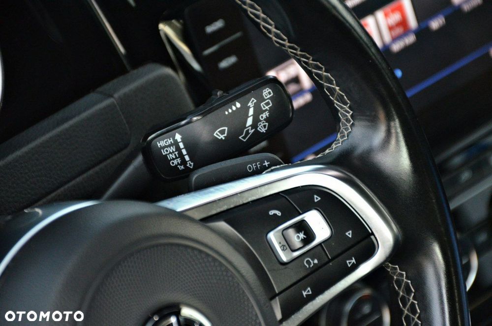 Volkswagen Golf - 19