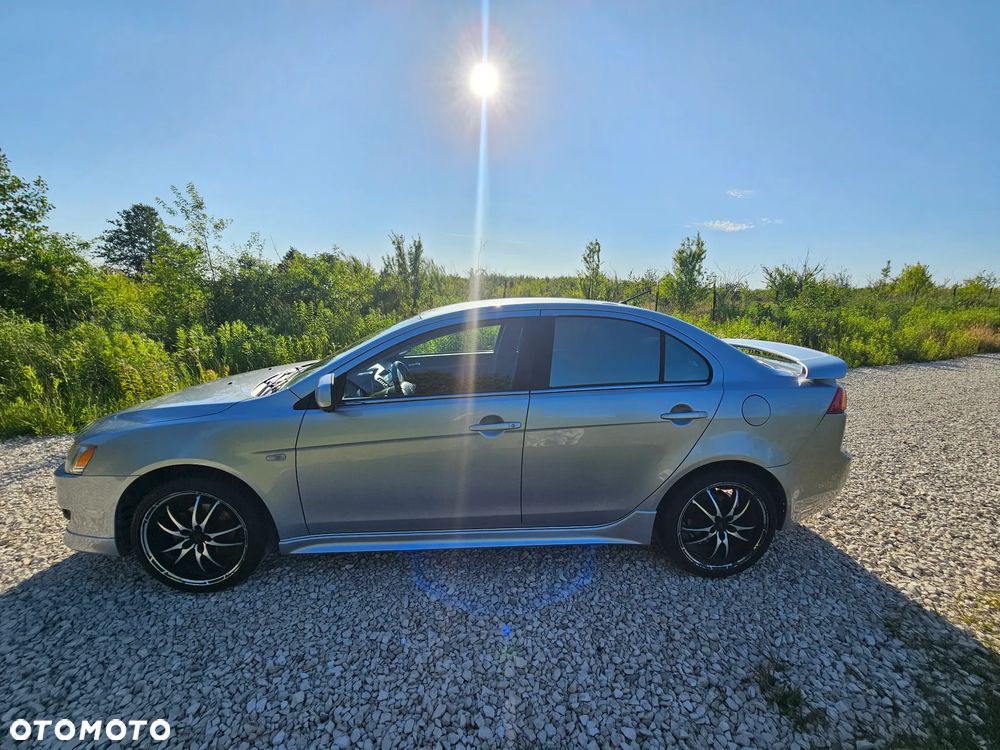Mitsubishi Lancer 1.8 Intense LPG - 3