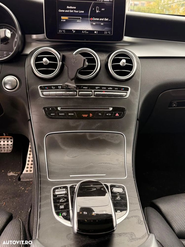 Mercedes-Benz GLC 250 d 4Matic 9G-TRONIC AMG Line - 17