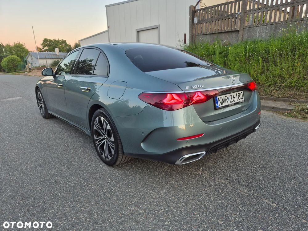 Mercedes-Benz Klasa E 300e 9G-TRONIC AMG Line NIGHT Edition - 3