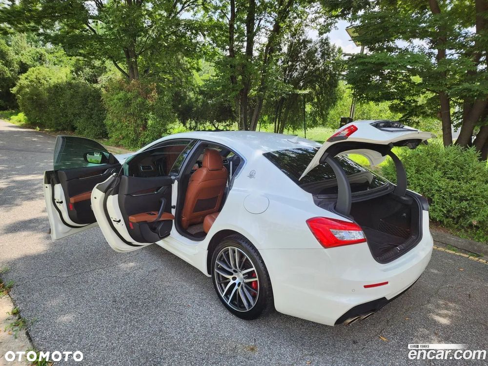 Maserati Ghibli - 3