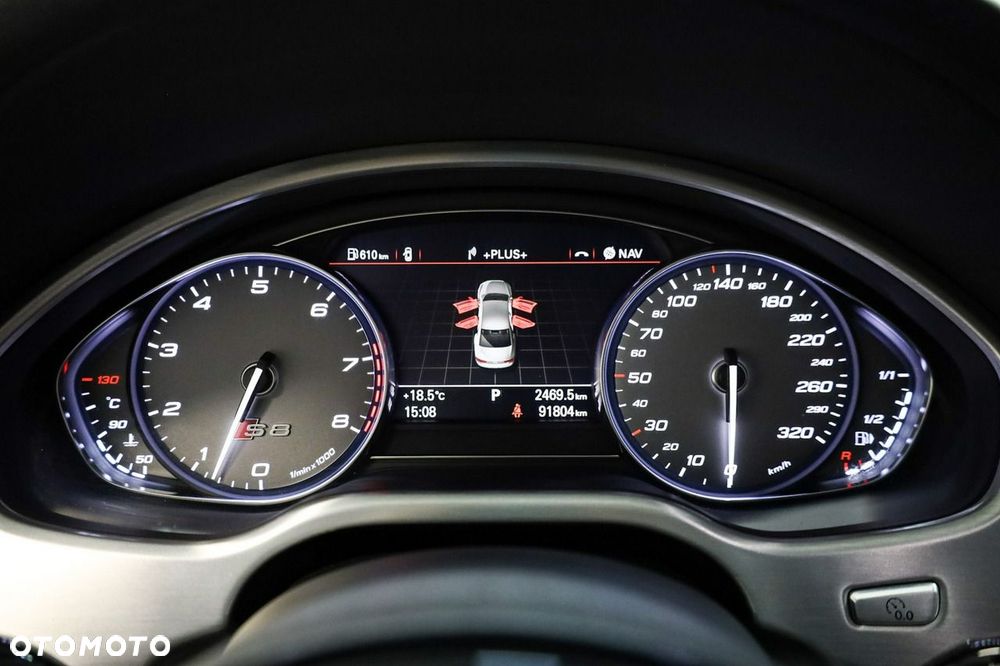 Audi S8 - 19