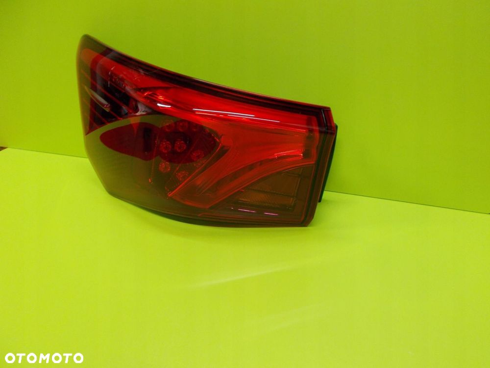 TOYOTA AVENSIS 27 LIFT T29 14-19 81560-05310 LAMPA LEWA LED TYŁ TYLNA KOMBI - 3
