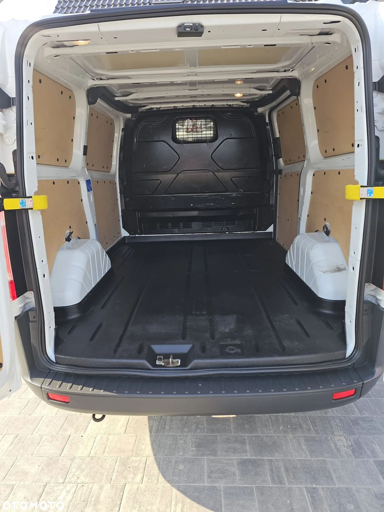 Ford Transit Custom - 14