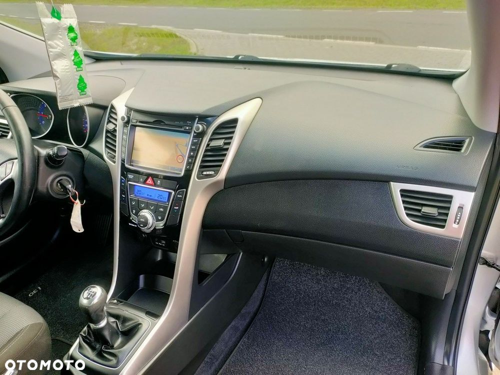 Hyundai i30 - 21
