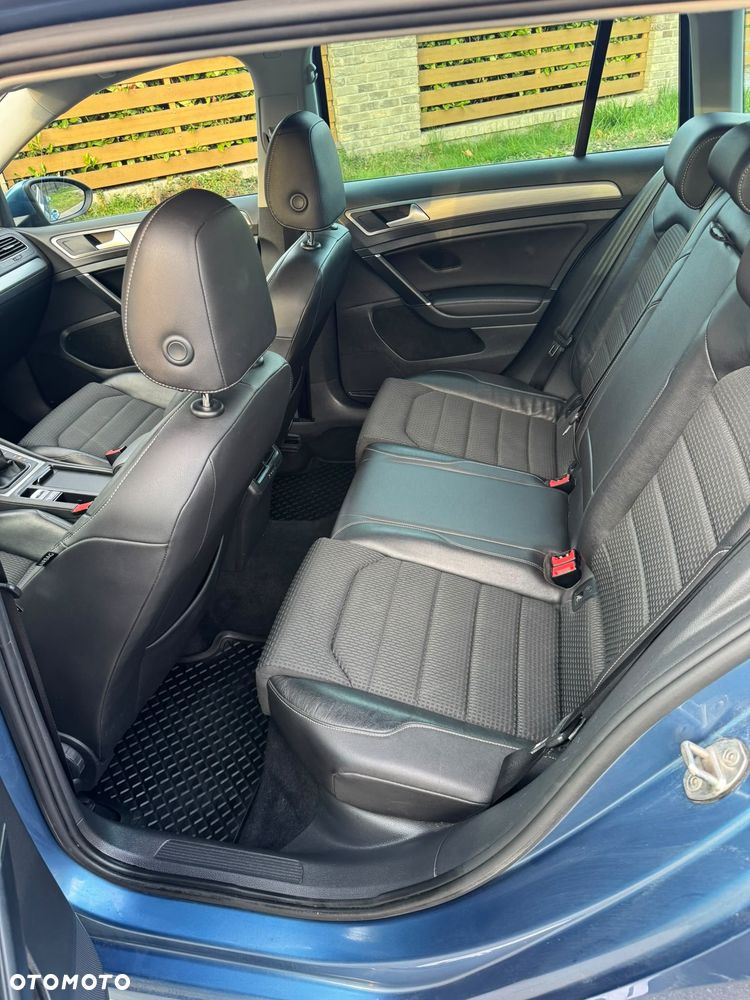 Volkswagen Golf 1.6 TDI BlueMotion Technology Lounge - 17