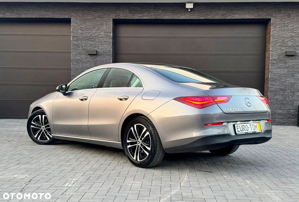 Mercedes-Benz CLA 200 Progressive 7G-DCT - 4