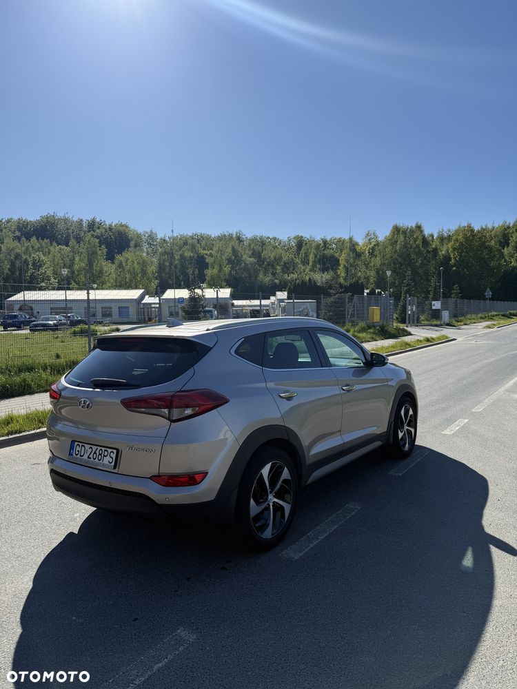 Hyundai Tucson 1.7 CRDI BlueDrive Style 2WD DCT - 10