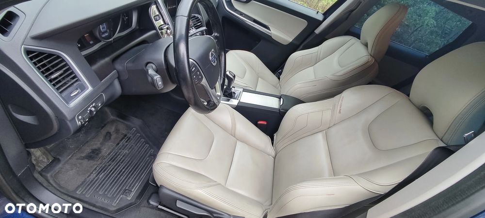 Volvo XC 60 D4 Ocean Race - 9