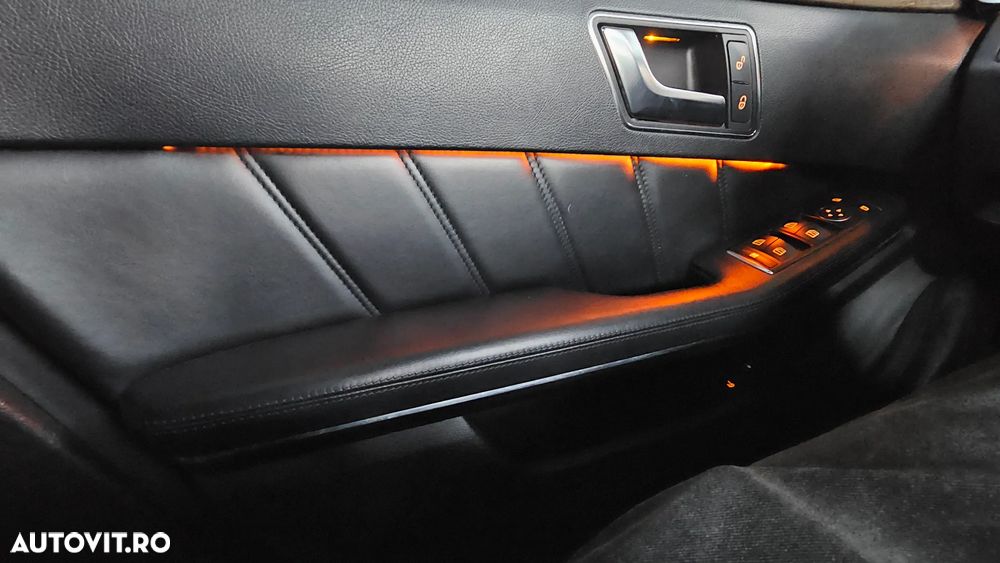 Mercedes-Benz E - 25