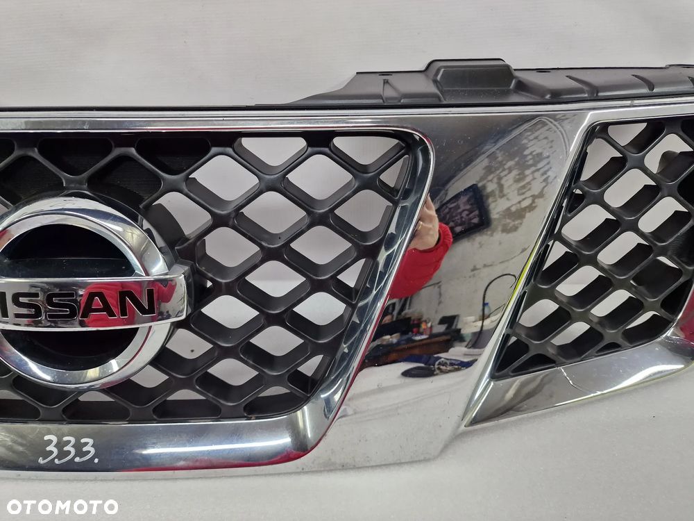 NISSAN NAVARA III D40 / PATHFINDER 05- ATRAPA / GRILL PRZEDNI PRZÓD , NR 62310EBXXX / 62310EB400 , NR AUKCJI GL333 - 5