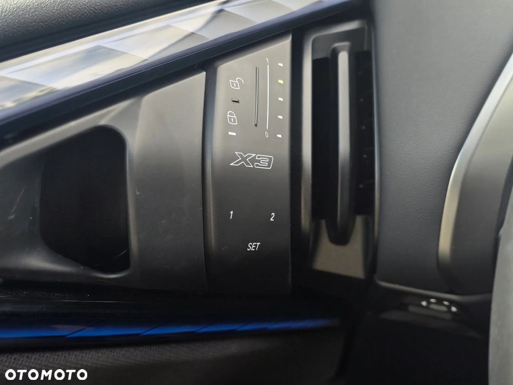 BMW X3 xDrive20d mHEV - 24