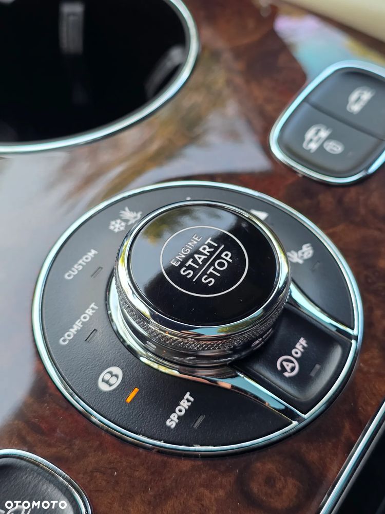 Bentley Bentayga W12 - 19