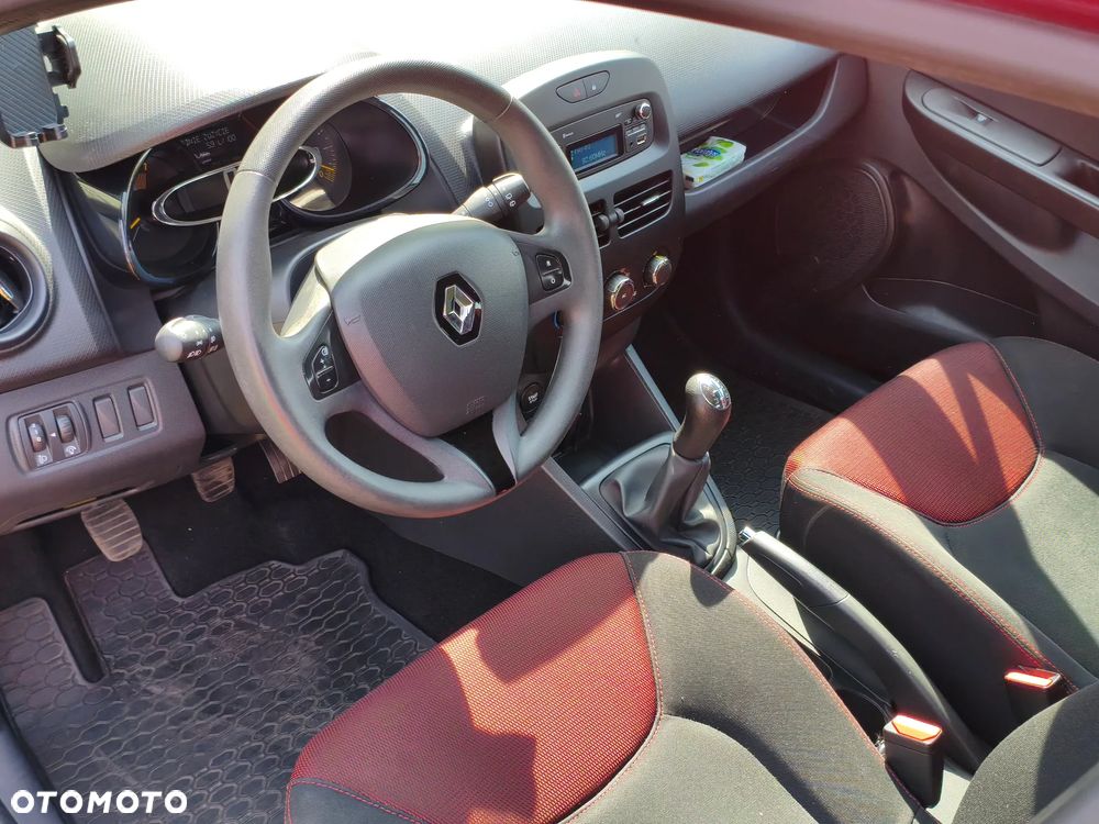 Renault Clio 1.2 16V Expression - 20