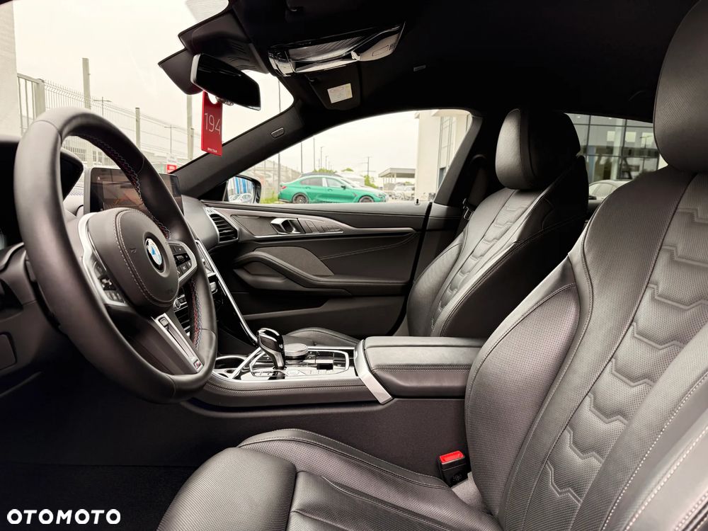 BMW Seria 8 M850i xDrive - 31