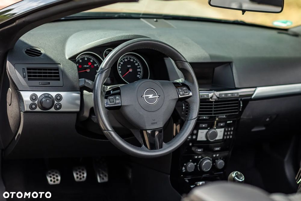 Opel Astra 1.8 - 13