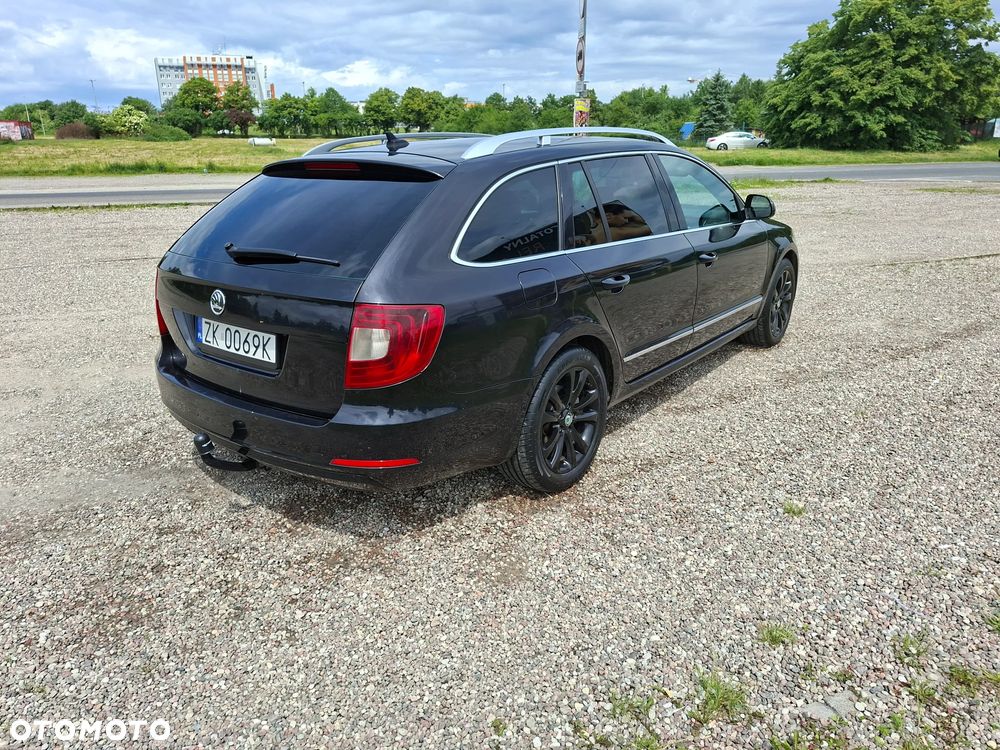 Skoda Superb 2.0 TDI Comfort DSG - 5