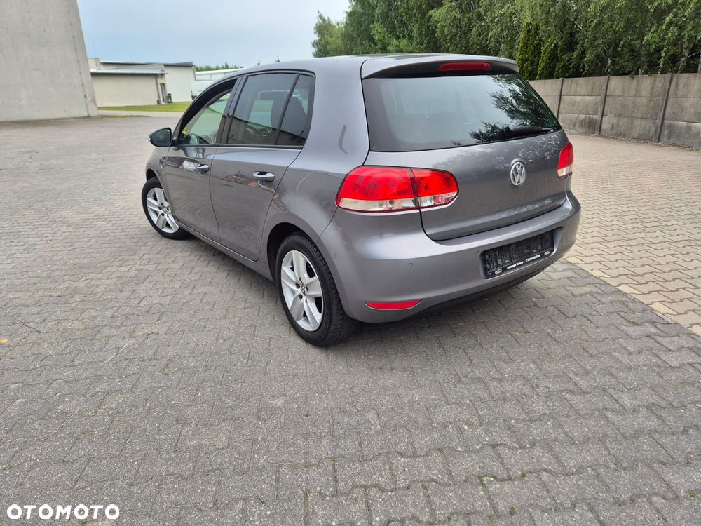 Volkswagen Golf - 5