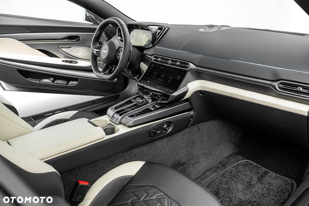 Aston Martin Vanquish - 9