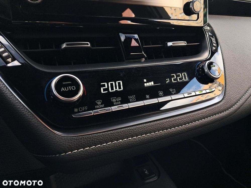 Toyota Corolla - 23