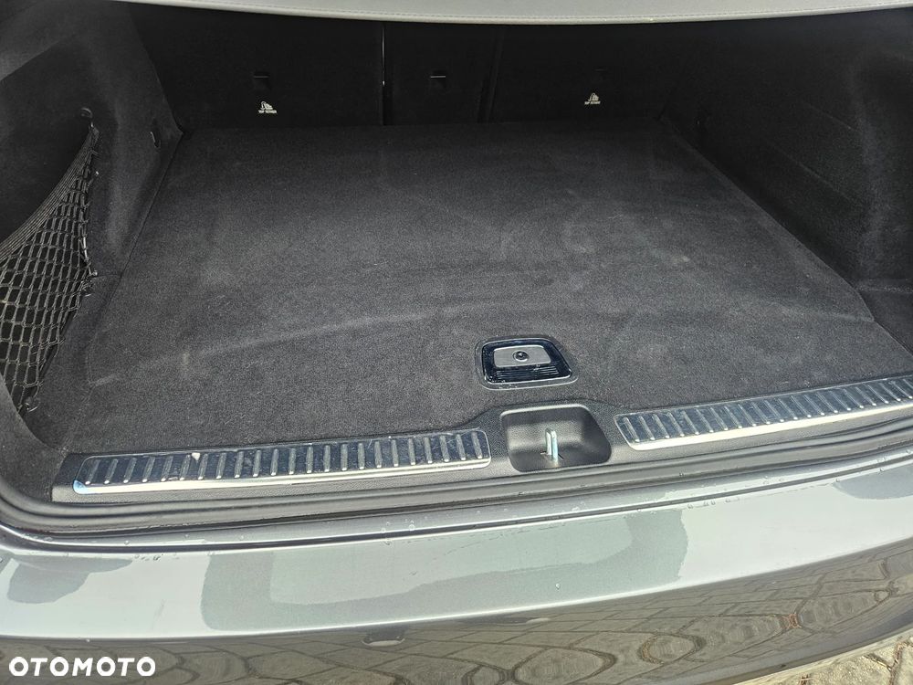 Mercedes-Benz GLC - 14