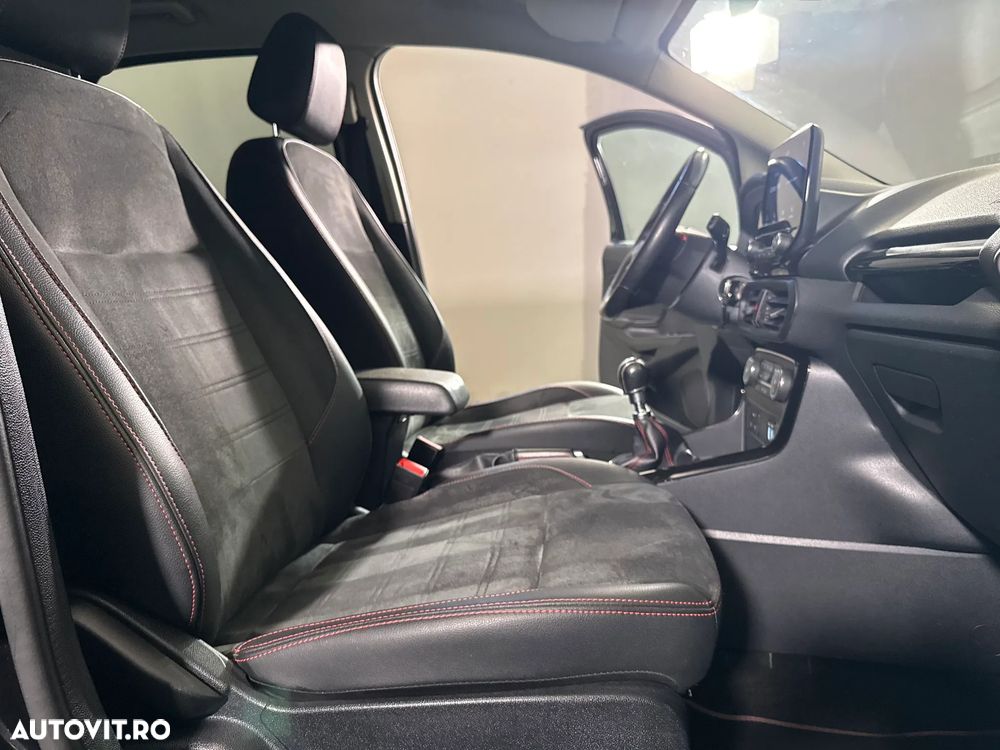 Ford EcoSport - 11