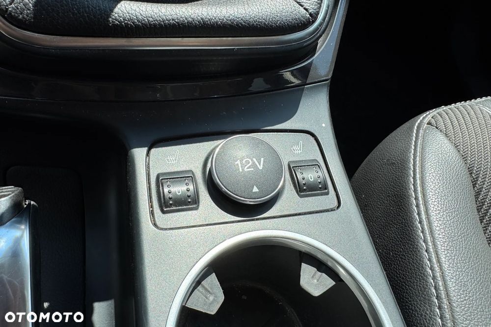 Ford Kuga 1.5 EcoBoost 2x4 Titanium - 10