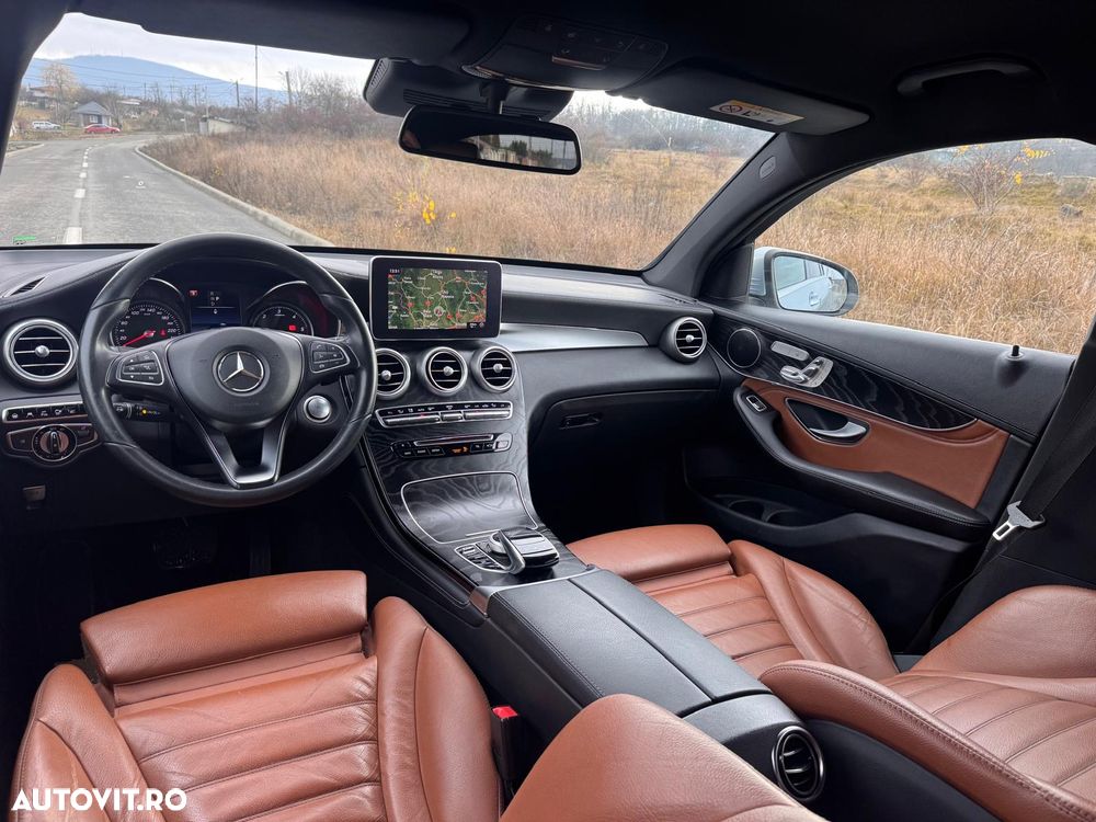 Mercedes-Benz GLC Coupe 250 d 4Matic 9G-TRONIC AMG Line - 11