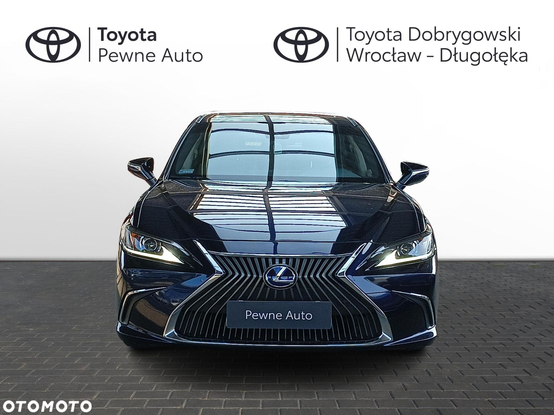 Lexus ES - 7