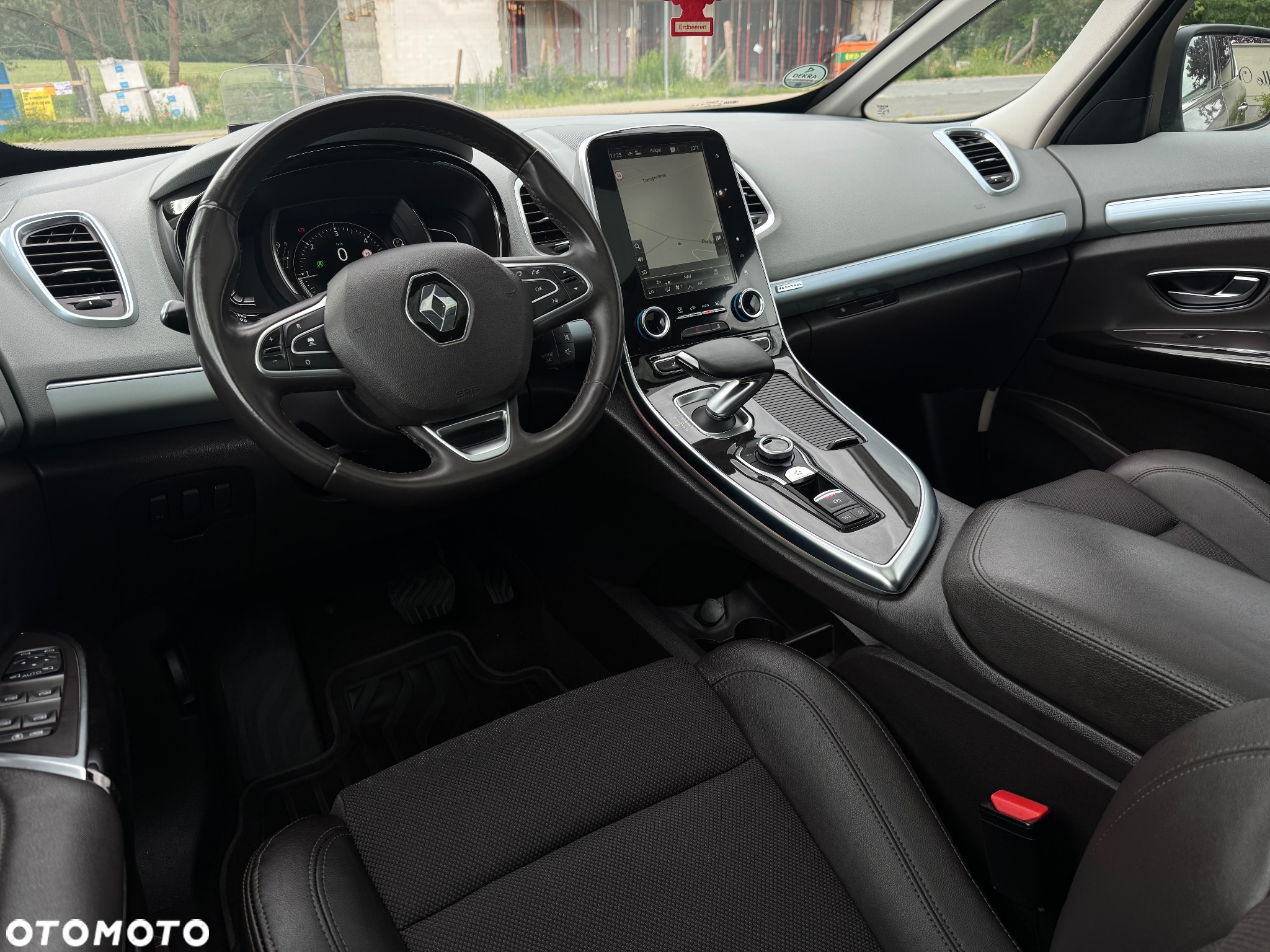 Renault Espace 1.6 dCi Energy Initiale Paris EDC 7os - 25