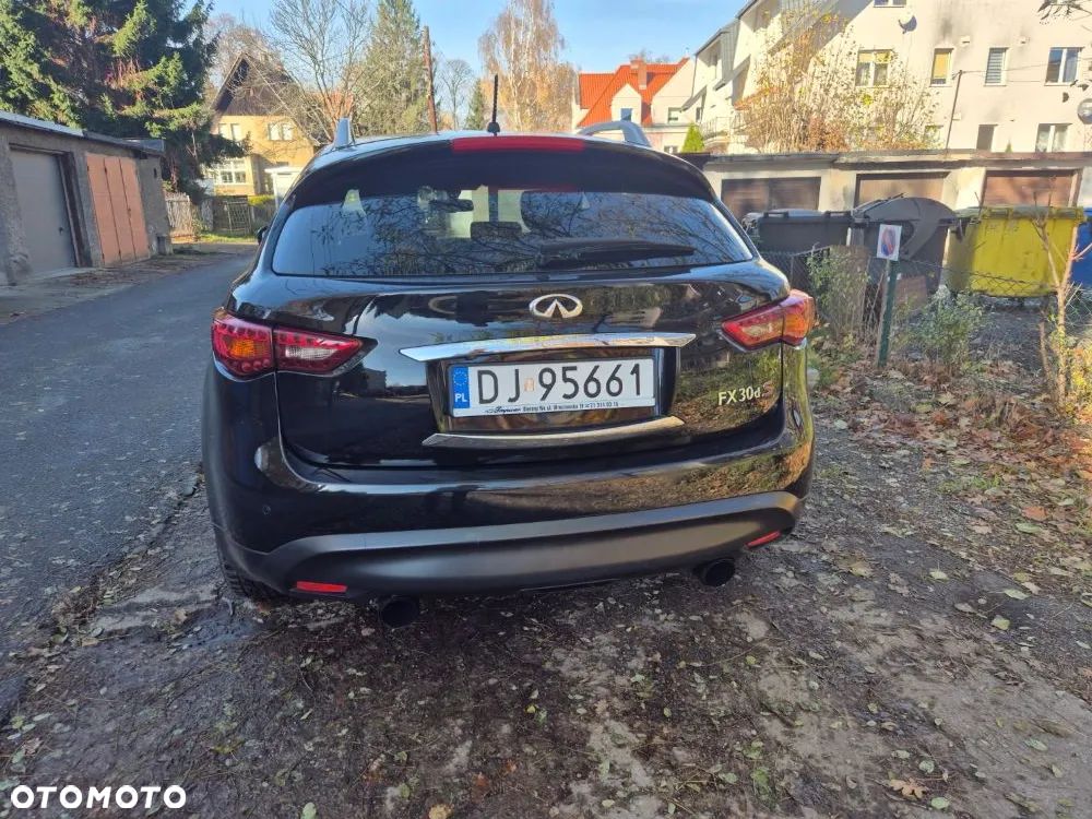 Infiniti FX FX30d S - 5