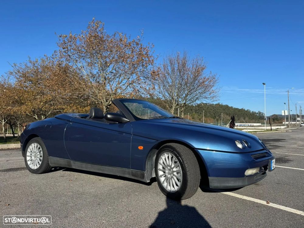 Alfa Romeo Spider - 3