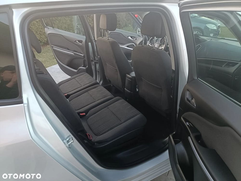 Opel Zafira - 18