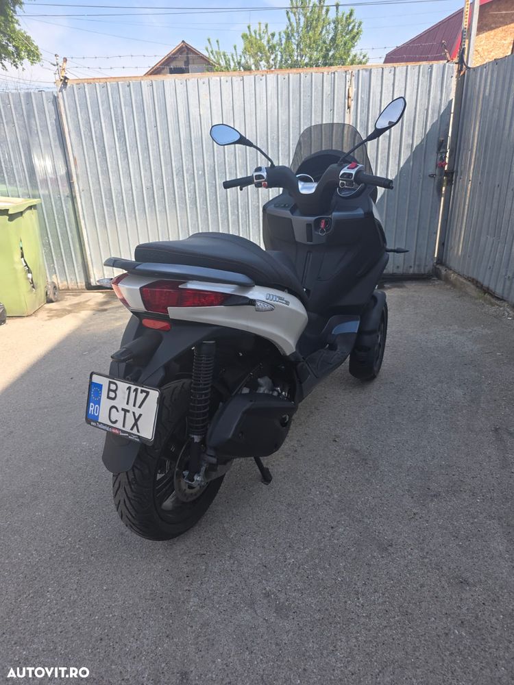Piaggio MP3 350 Sport - 6