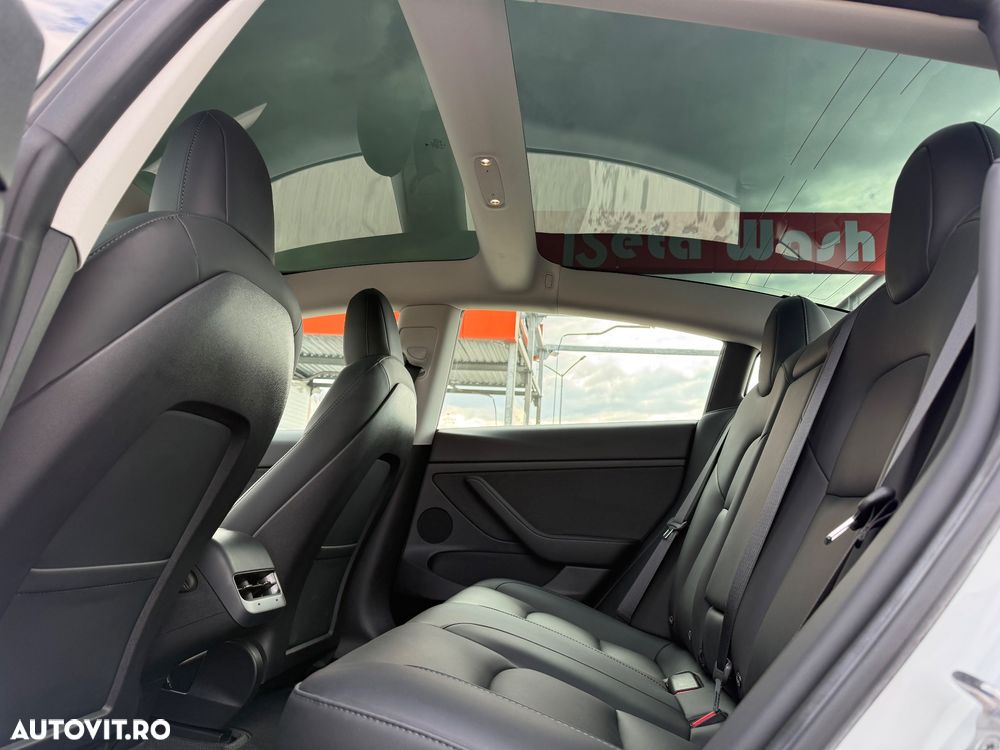 Tesla Model 3 RWD - 23