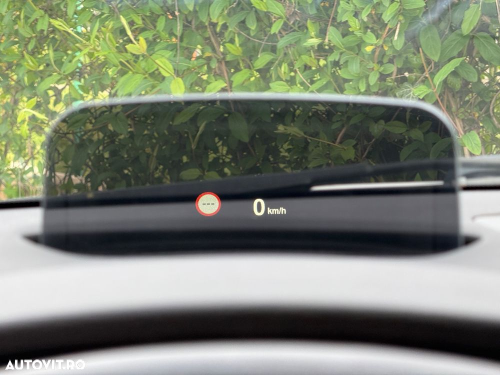 BMW Seria 2 218d - 20