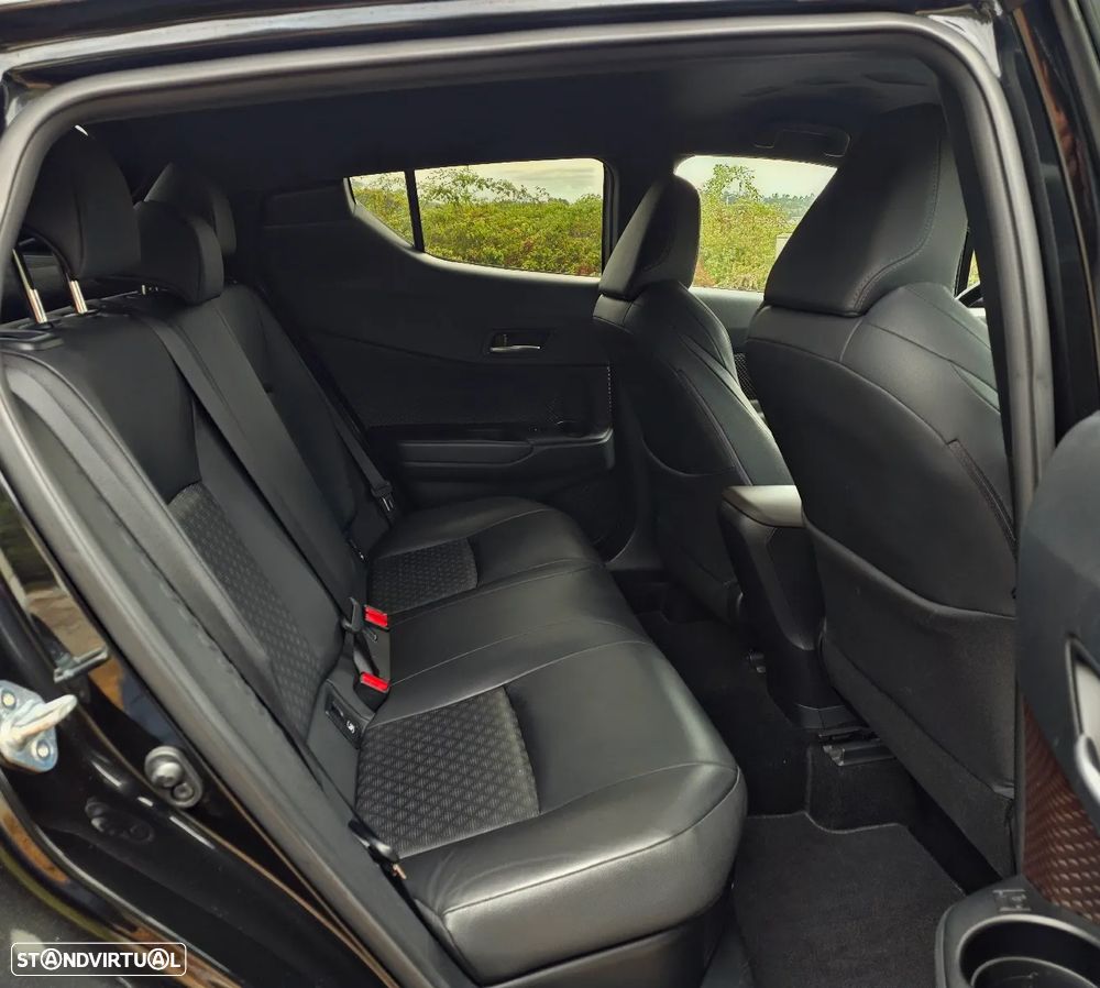 Toyota C-HR 1.8 HSD Exclusive+P.Luxury - 12