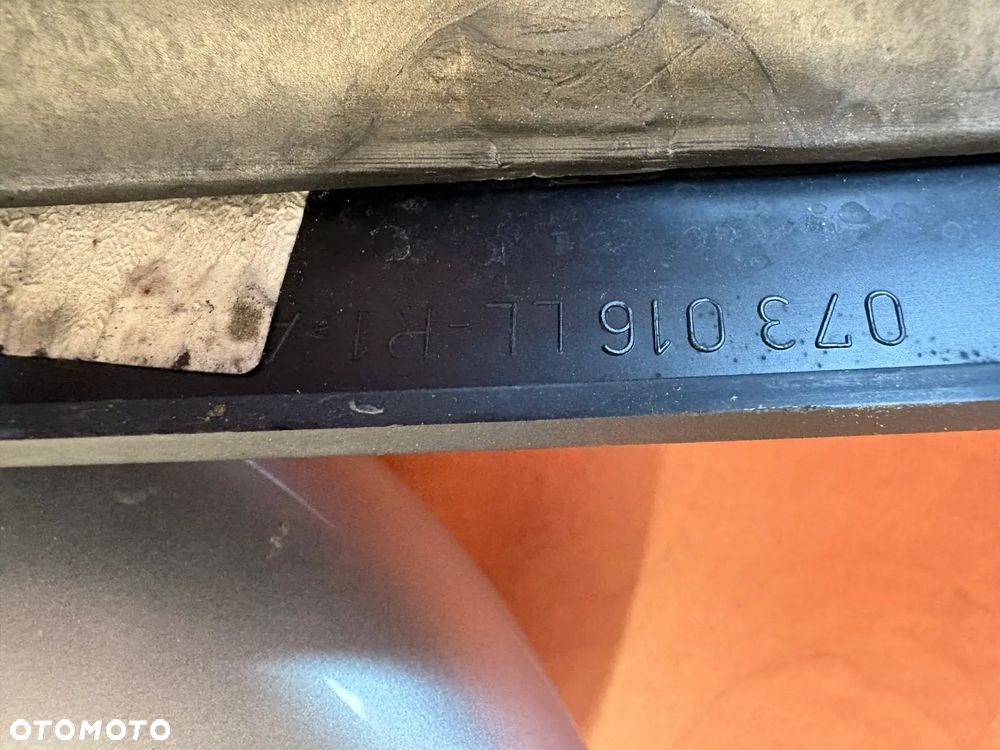 VW TOURAN I LUSTERKO PRAWE 073016LL-R1 CZARNE BIAŁE SREBRNE - 6