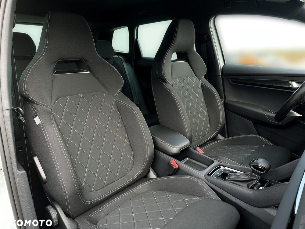 Skoda Karoq 1.5 TSI ACT Sportline DSG - 29